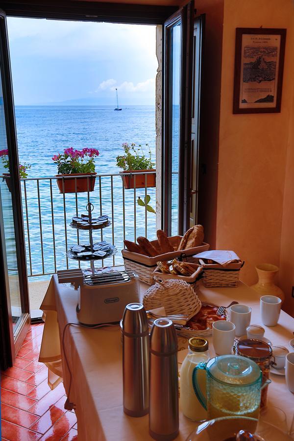 Il Casato Deluxe Rooms Scilla Eksteriør billede