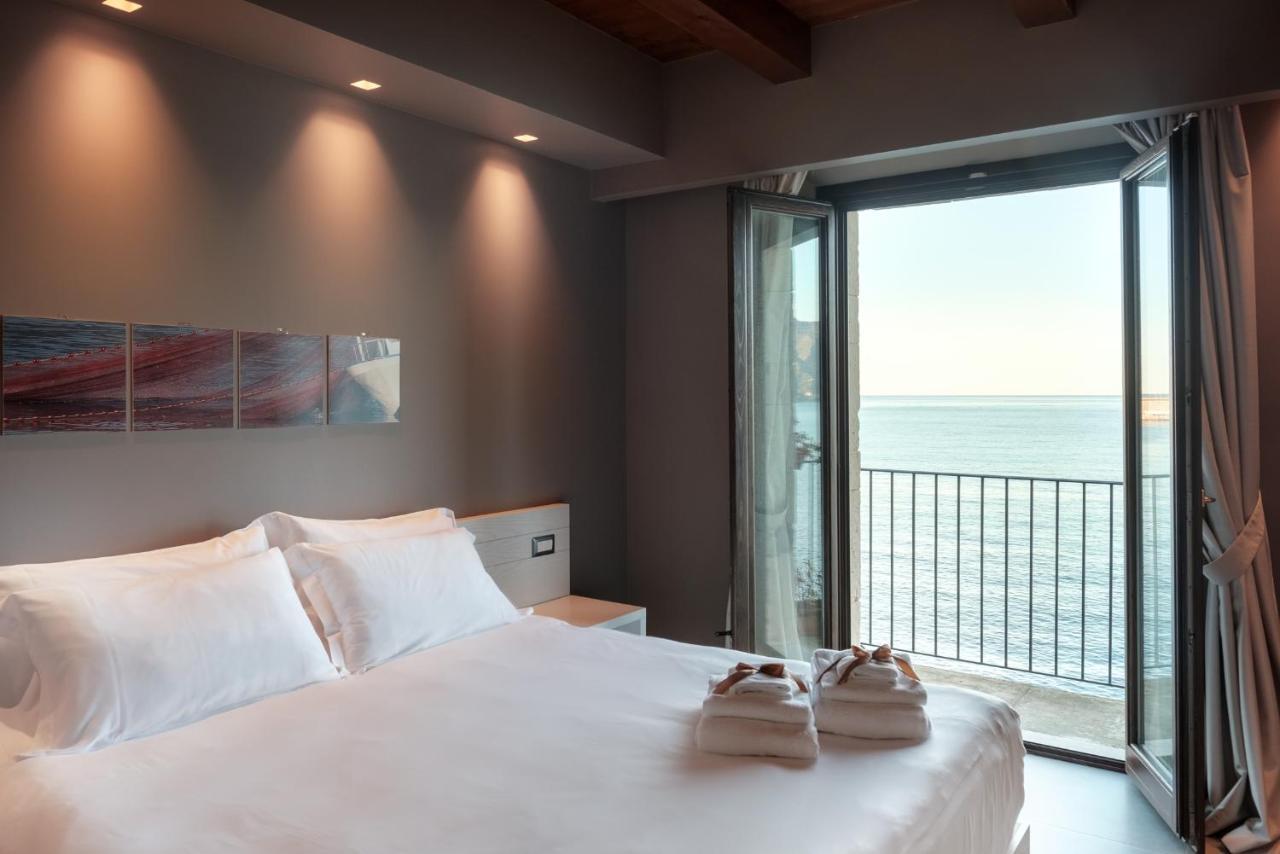 Il Casato Deluxe Rooms Scilla Eksteriør billede